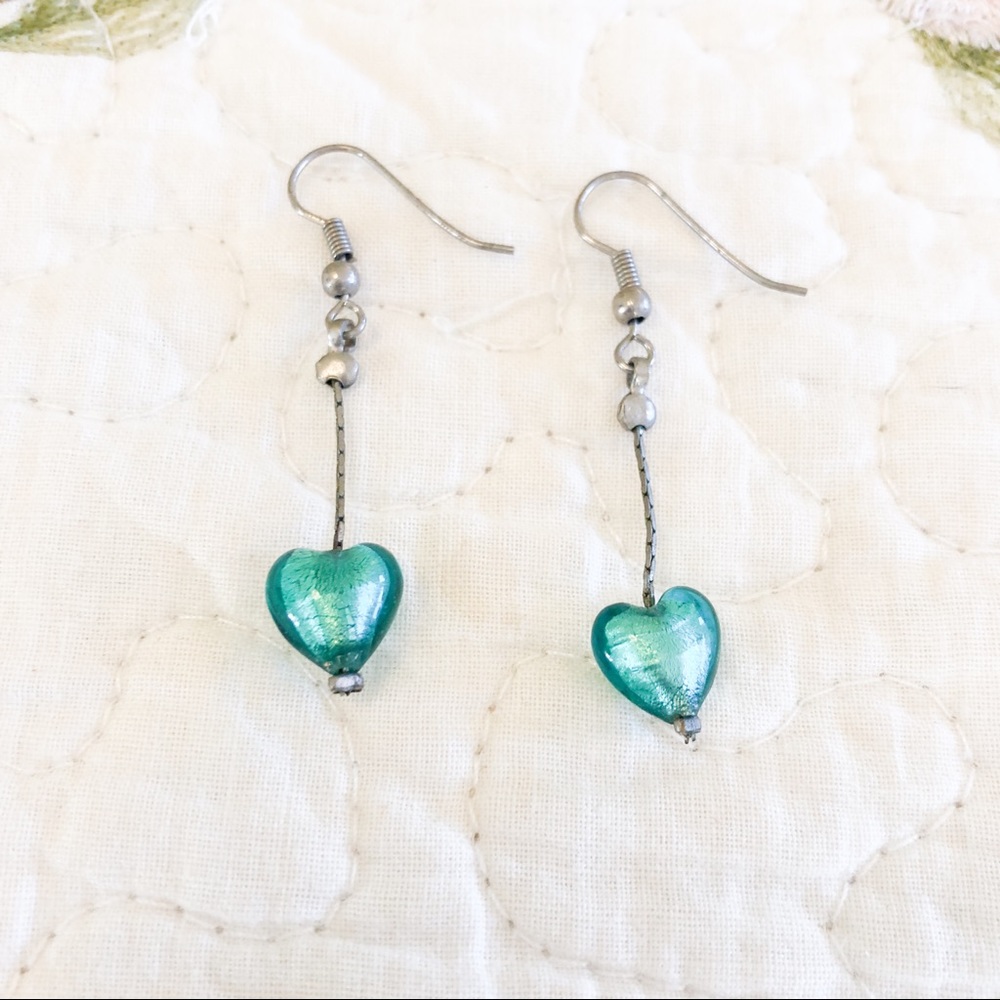 💛 Glass heart earrings